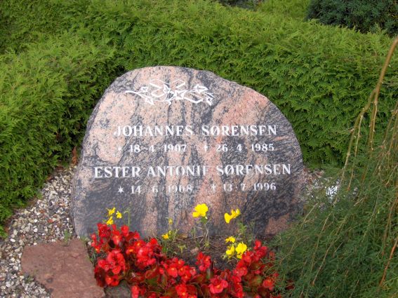Johannes Sørensens gravsten