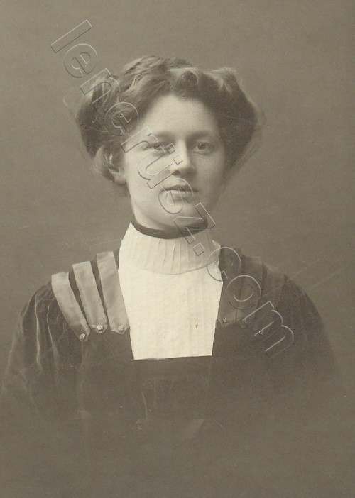 Jenny Marie Rüsz.jpg